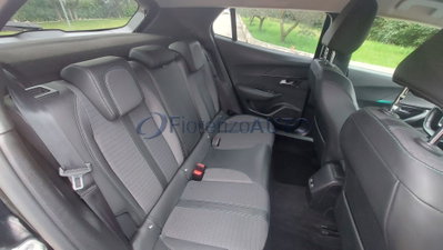 Peugeot 2008 1.2 puretech Allure s&s 130cv eat8 (12)