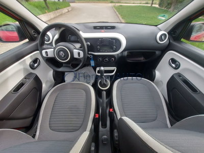 Renault Twingo 1.0 SCe Wave (8)
