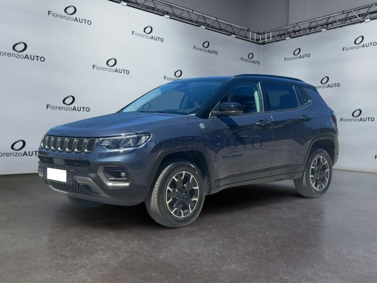 Jeep Compass 1.3 turbo t4 phev Trailhawk 4xe auto (3)