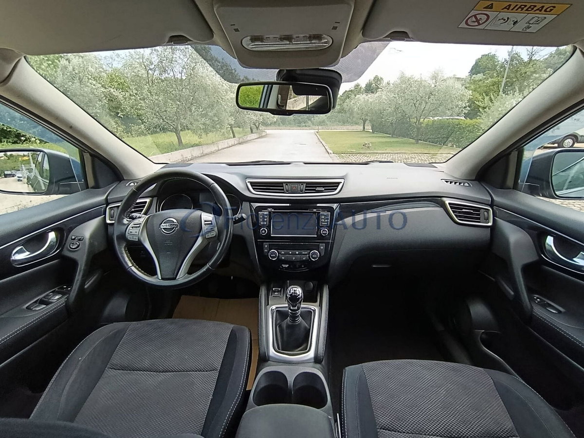 Nissan Qashqai 1.6 dCi DPF Tekna (10)