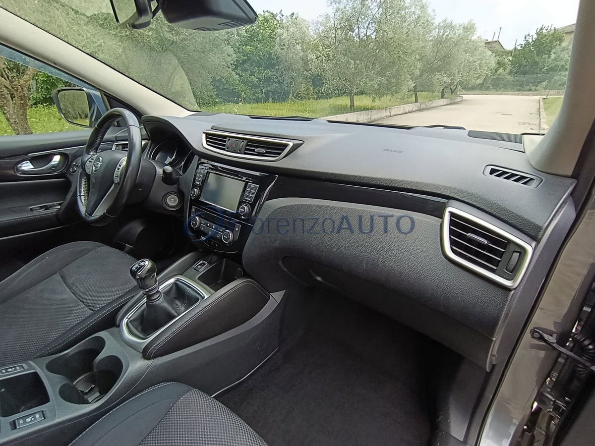 Nissan Qashqai 1.6 dCi DPF Tekna (11)