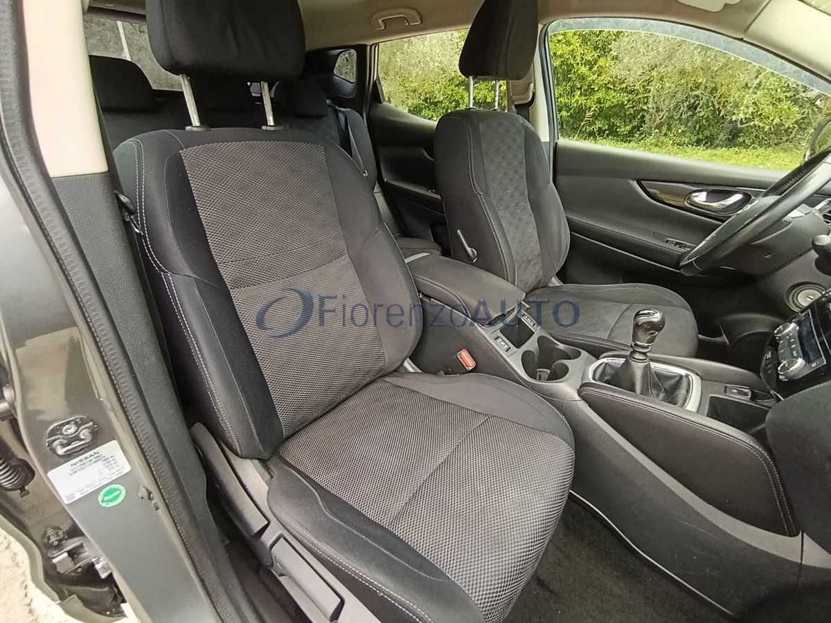 Nissan Qashqai 1.6 dCi DPF Tekna (13)