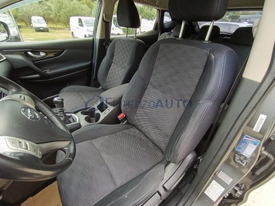 Nissan Qashqai 1.6 dCi DPF Tekna (15)