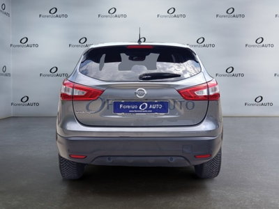 Nissan Qashqai 1.6 dCi DPF Tekna (6)