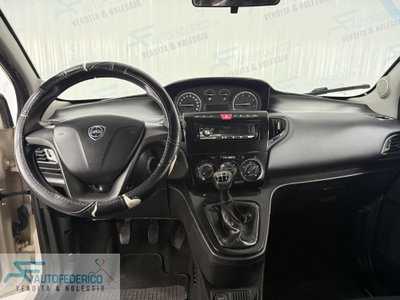 Lancia Ypsilon 1.3 MJT 16V 95 CV 5 porte S&S Platinum (10)