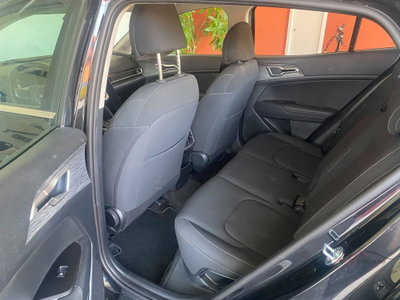 Kia Sportage 1.6 crdi mhev Business dct (13)