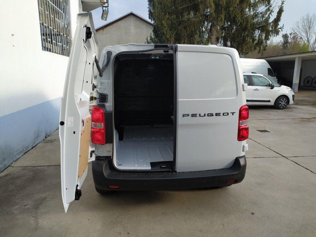Peugeot Expert Furgone long 2.2 diesel 150cv S&S (12)
