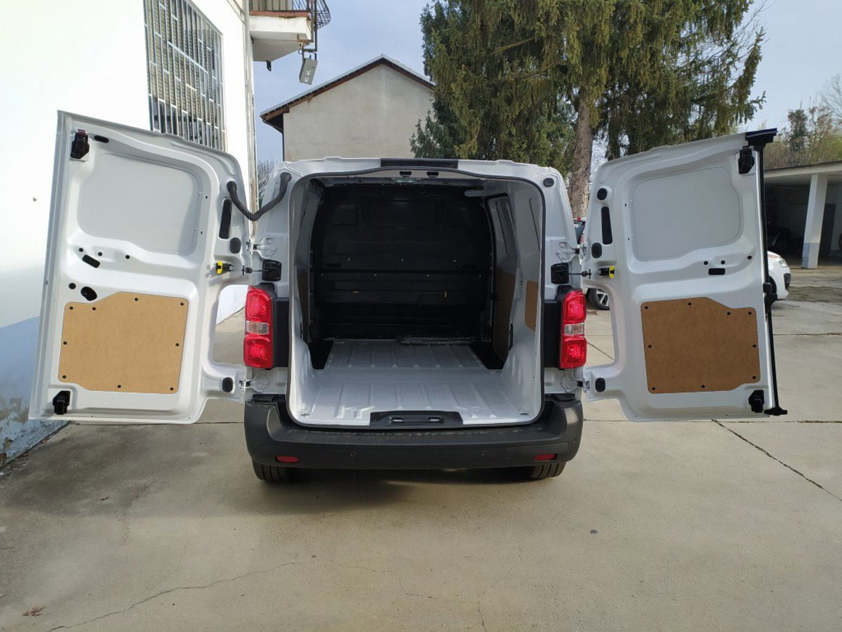 Peugeot Expert Furgone long 2.2 diesel 150cv S&S (14)