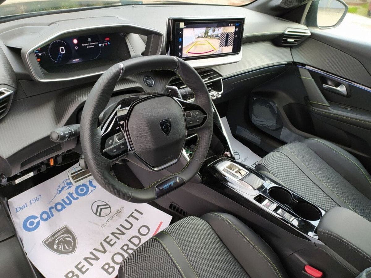 Peugeot 208 motore elettrico 136 CV 5 porte GT (10)