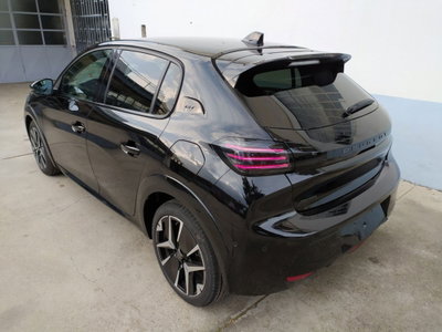 Peugeot 208 motore elettrico 136 CV 5 porte GT (13)