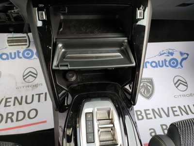 Peugeot 208 motore elettrico 136 CV 5 porte GT (19)