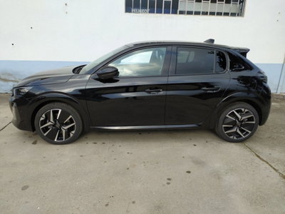 Peugeot 208 motore elettrico 136 CV 5 porte GT (7)