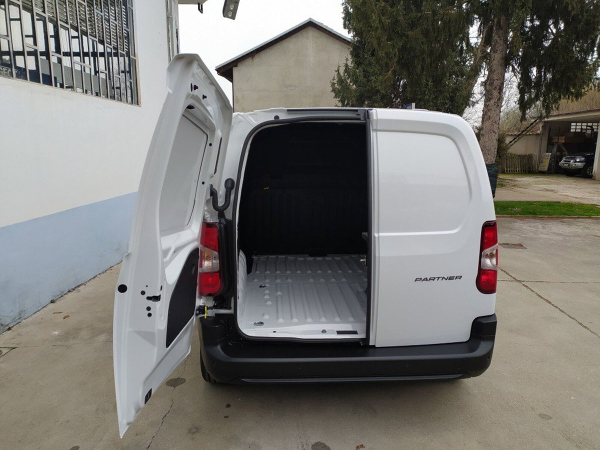 Peugeot Partner Furgone M 1.5 diesel 130cv S&S (9)