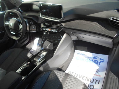 Peugeot 2008 54 kWh Allure (4)