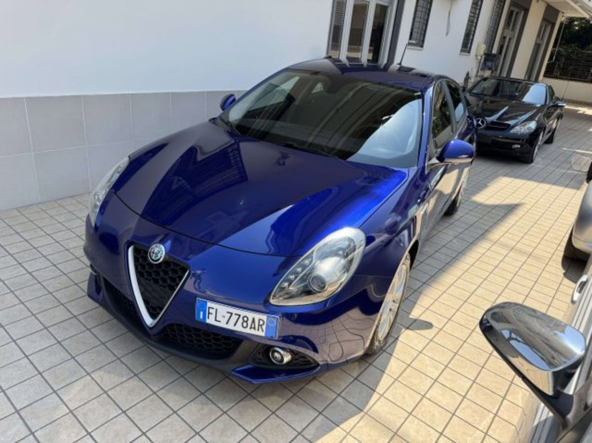 Alfa Romeo Giulietta 1.6 JTDm Super 120cv tct (2)