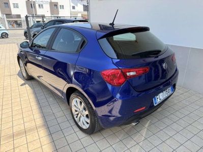 Alfa Romeo Giulietta 1.6 JTDm Super 120cv tct (4)
