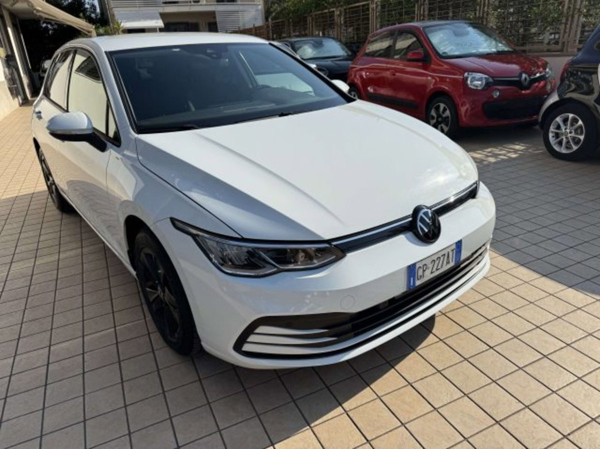 Volkswagen Golf Variant 1.0 eTSI EVO DSG Life (3)