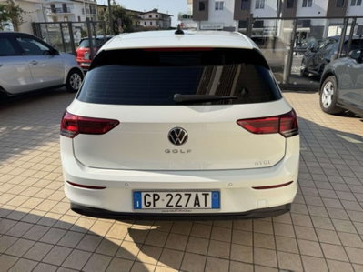 Volkswagen Golf Variant 1.0 eTSI EVO DSG Life (4)