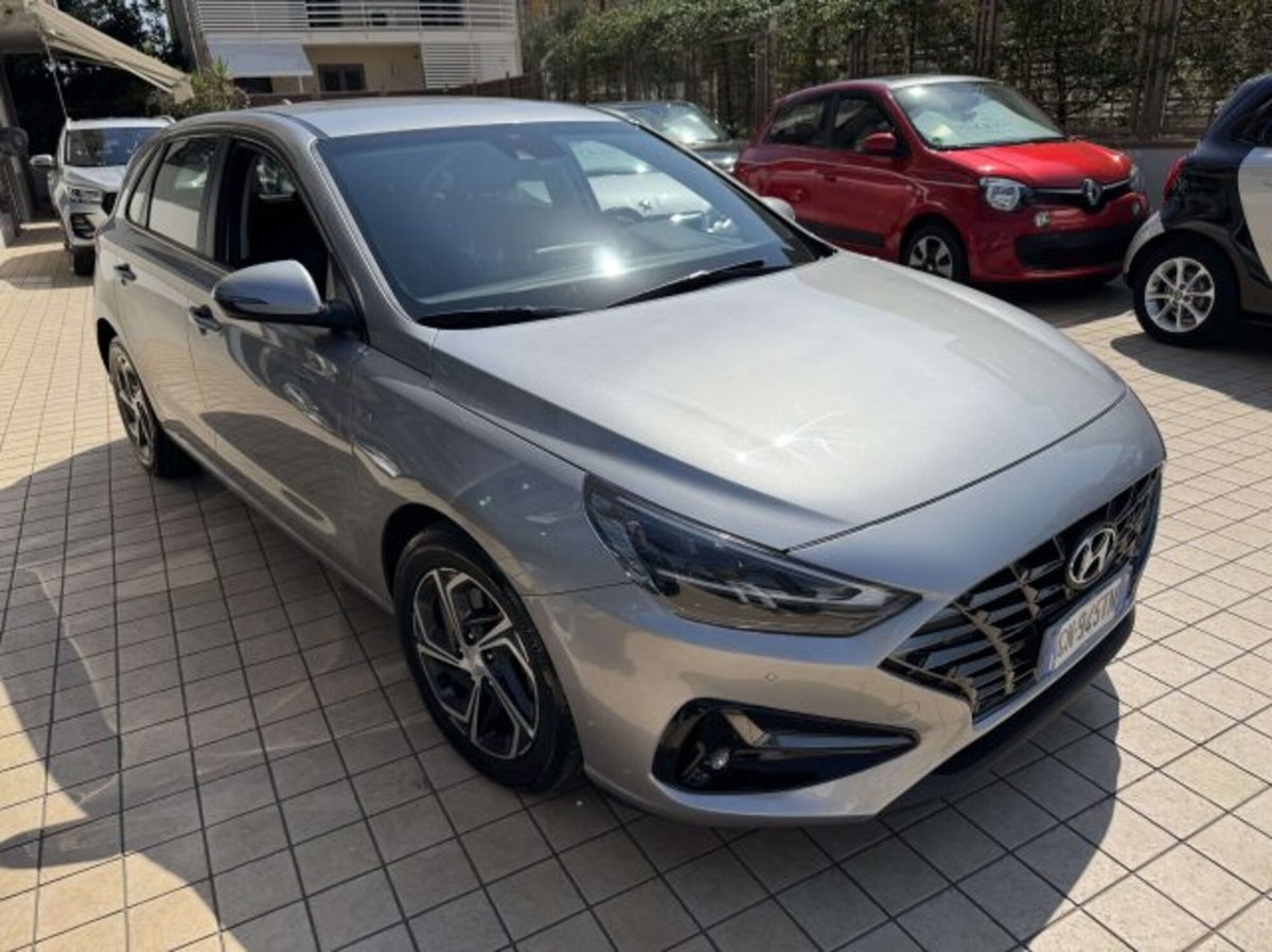 Hyundai i30 1.0 t-gdi 48V Prime 120cv dct (2)