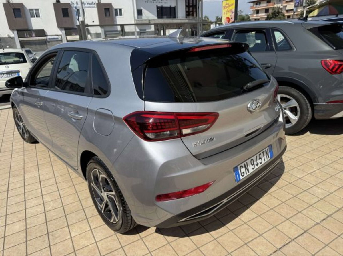 Hyundai i30 1.0 t-gdi 48V Prime 120cv dct (4)