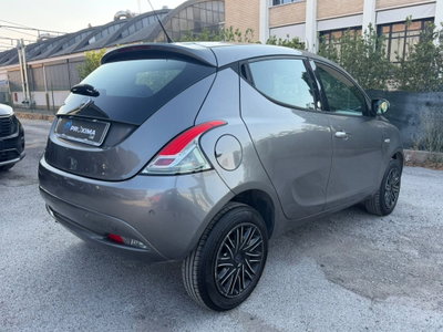 Lancia Ypsilon 0.9 TwinAir 5 porte Metano Ecochic Gold (6)