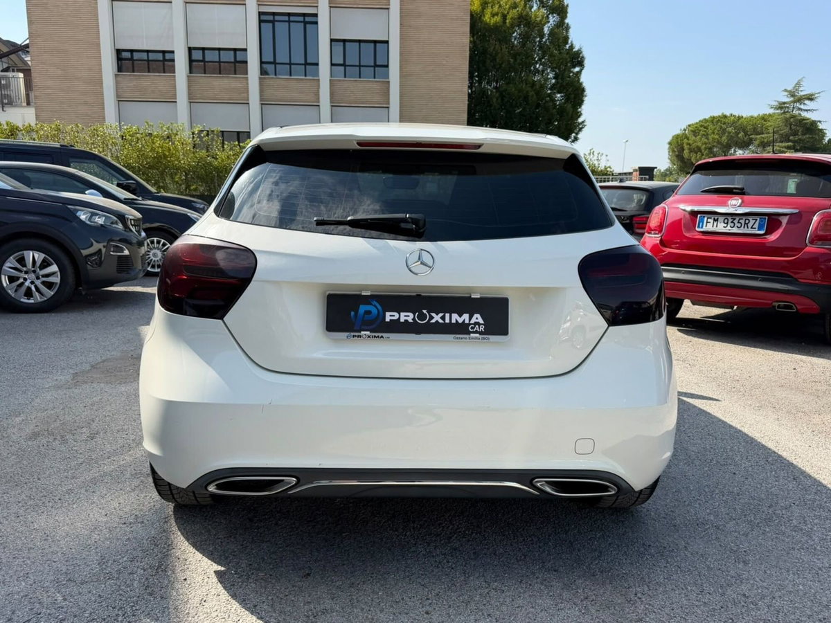 Mercedes-Benz Classe A 180 d Premium (5)