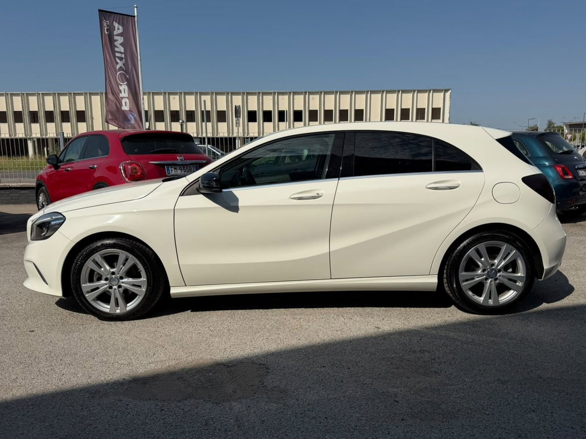 Mercedes-Benz Classe A 180 d Premium (7)