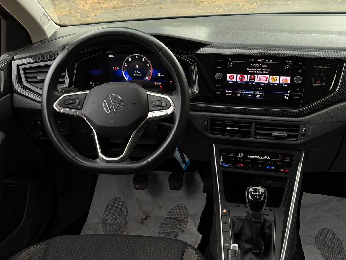 Volkswagen Polo 1.0 tsi Life 95cv (6)