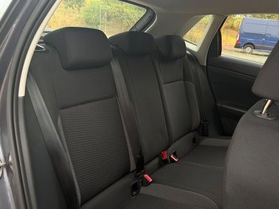 Volkswagen Polo 1.0 tsi Life 95cv (9)