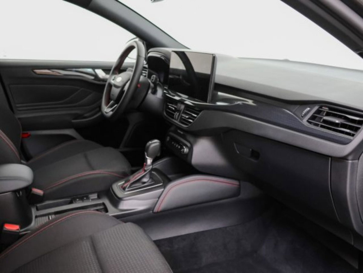 Ford Focus Station Wagon 1.0 EcoBoost Hybrid 155 CV SW ST-Line X (12)