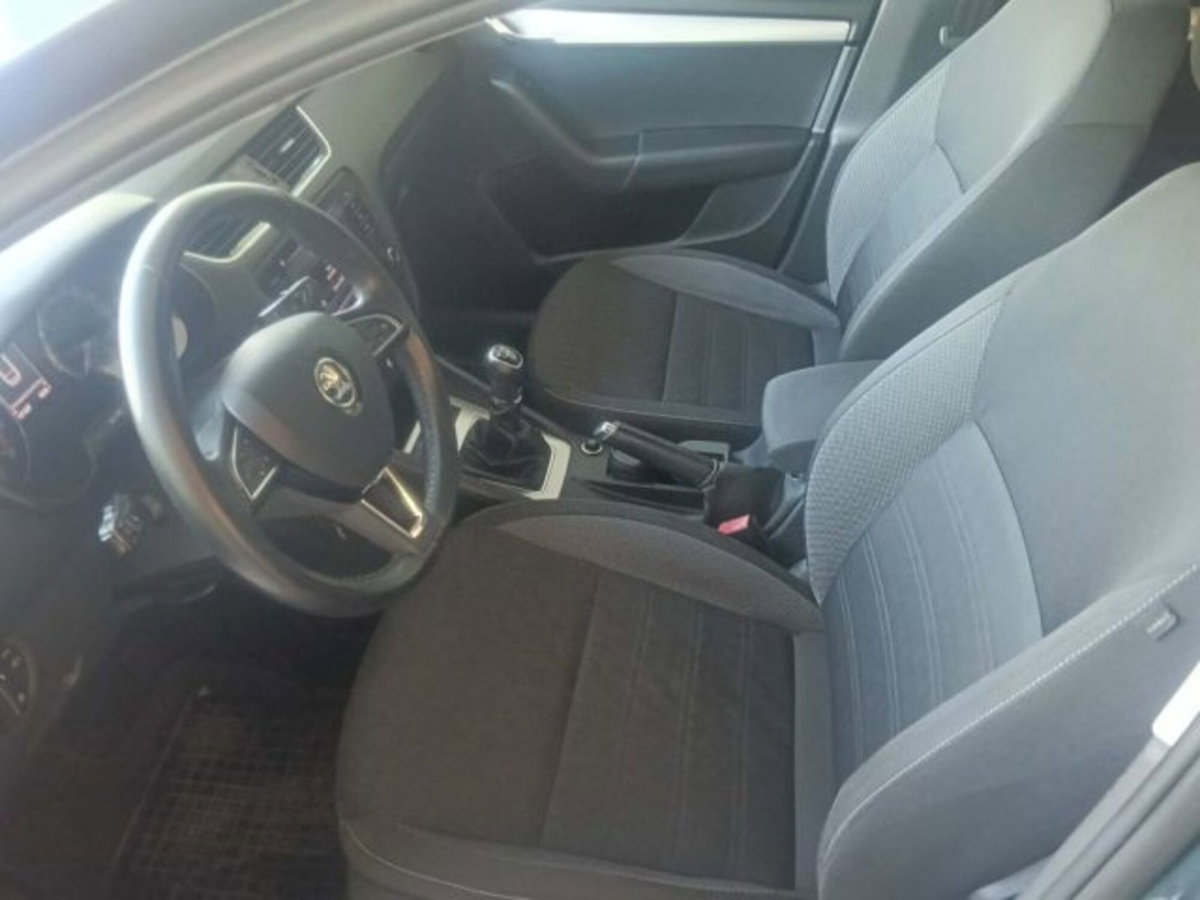 Skoda Octavia Station Wagon 1.4 TSI Wagon Executive G-Tec (12)