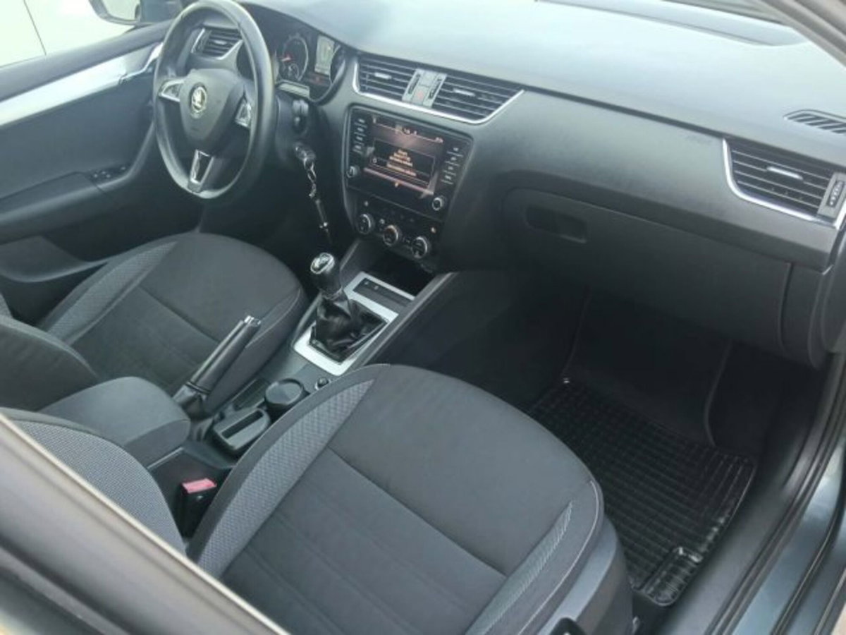 Skoda Octavia Station Wagon 1.4 TSI Wagon Executive G-Tec (14)