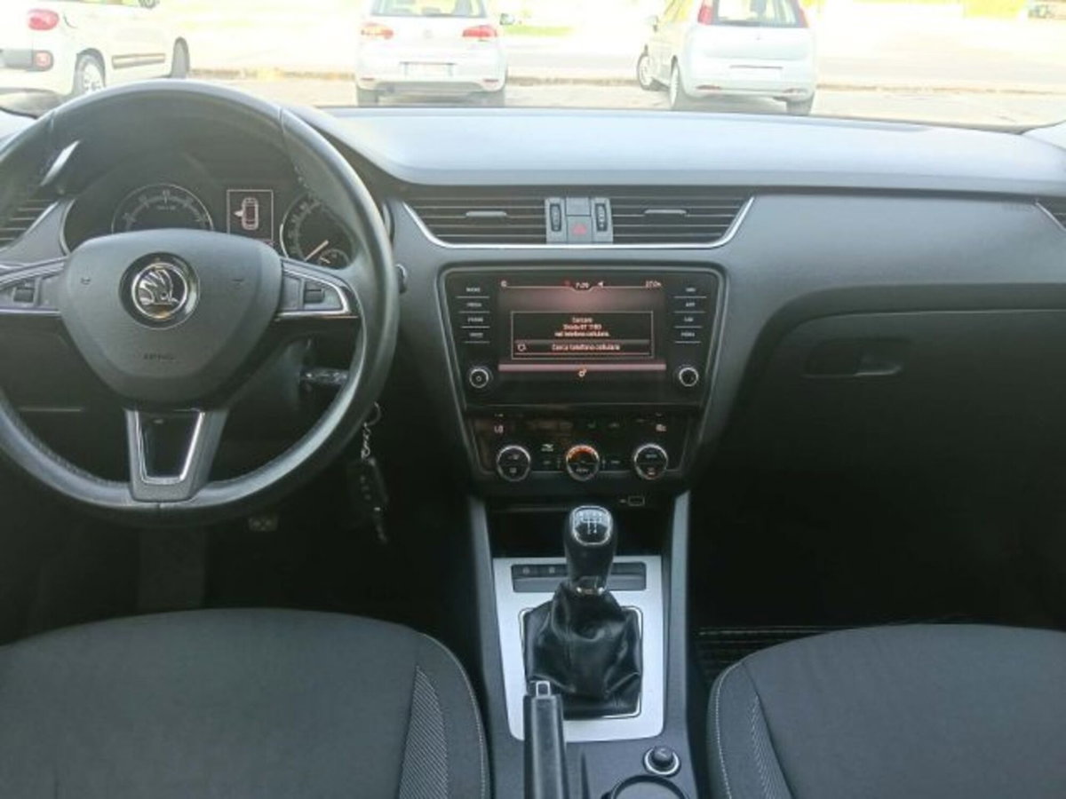 Skoda Octavia Station Wagon 1.4 TSI Wagon Executive G-Tec (6)