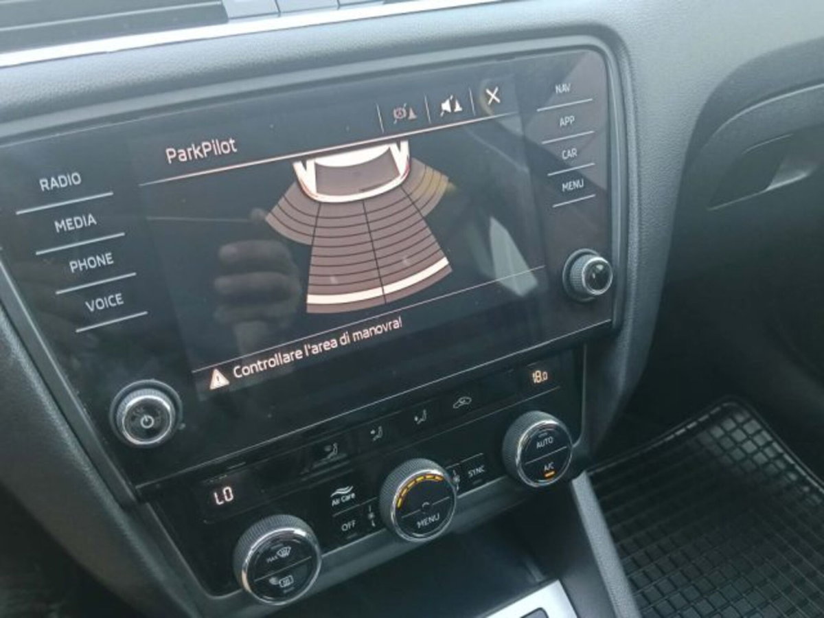 Skoda Octavia Station Wagon 1.4 TSI Wagon Executive G-Tec (8)