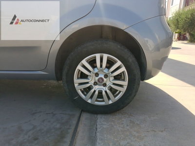 Fiat Punto Evo 1.4 5 porte Dynamic Natural Power (16)