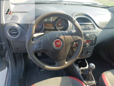 Fiat Punto Evo 1.4 5 porte Dynamic Natural Power (2)