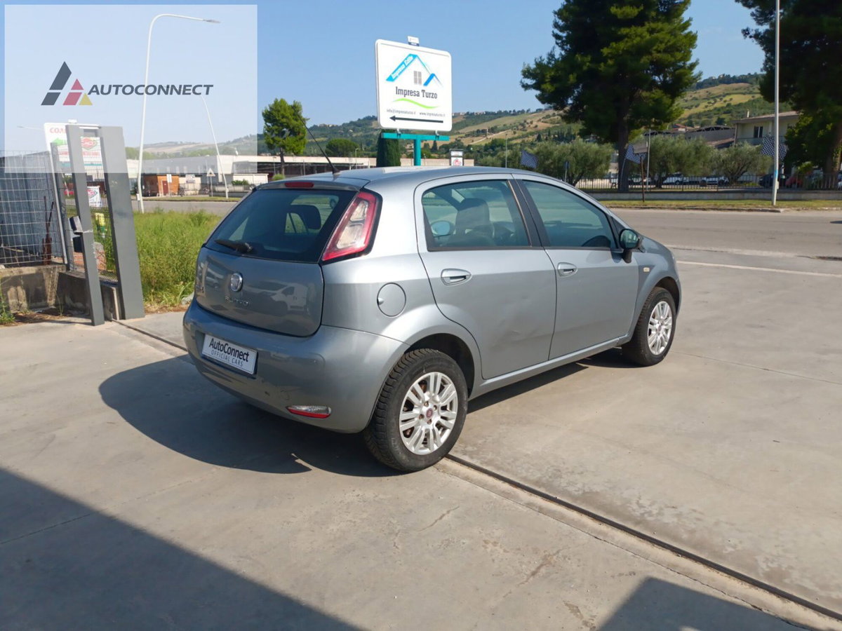 Fiat Punto Evo 1.4 5 porte Dynamic Natural Power (7)