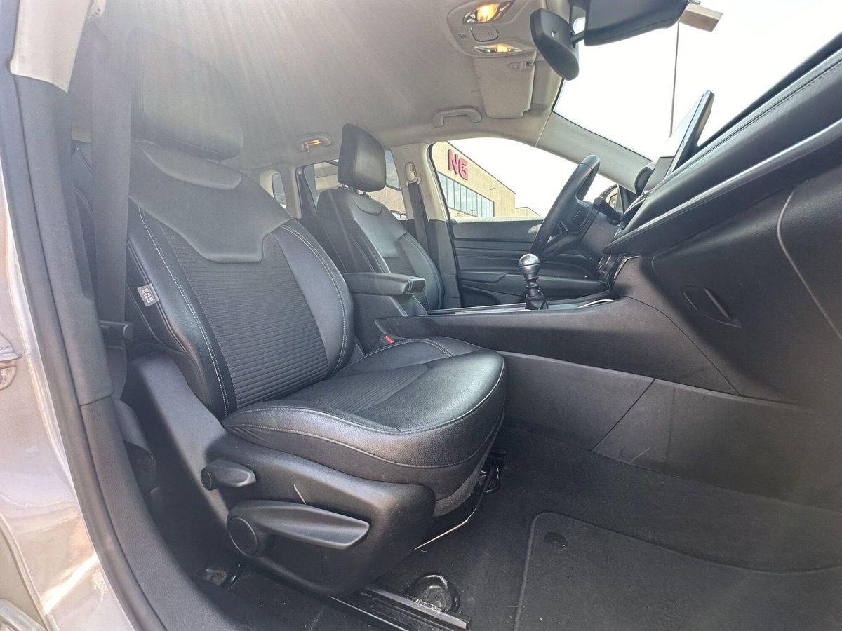 Jeep Compass 1.6 Multijet II 2WD Limited (12)