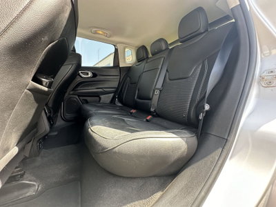 Jeep Compass 1.6 Multijet II 2WD Limited (15)