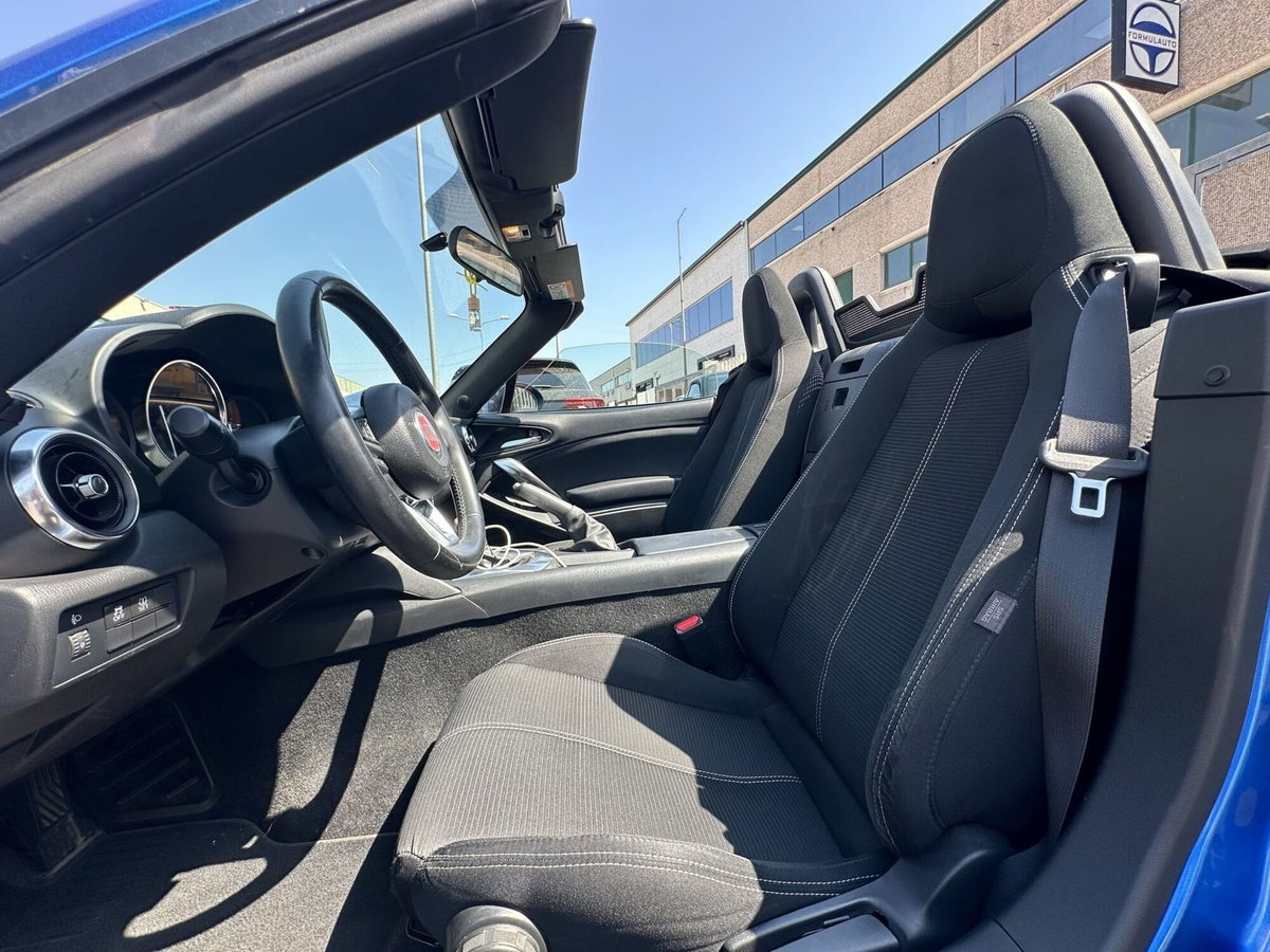Fiat 124 spider 124 spider 1.4 MultiAir Anniversary (10)
