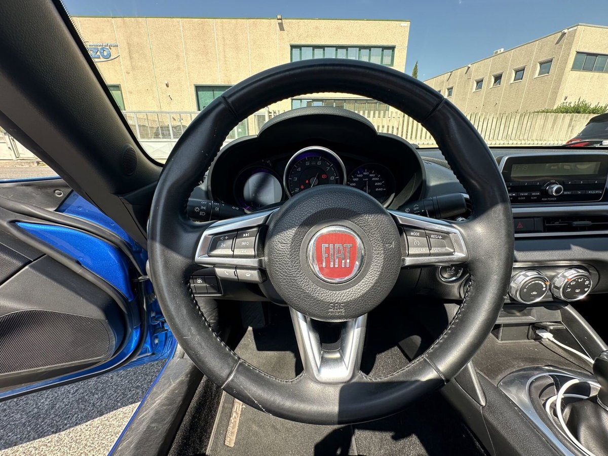 Fiat 124 spider 124 spider 1.4 MultiAir Anniversary (9)