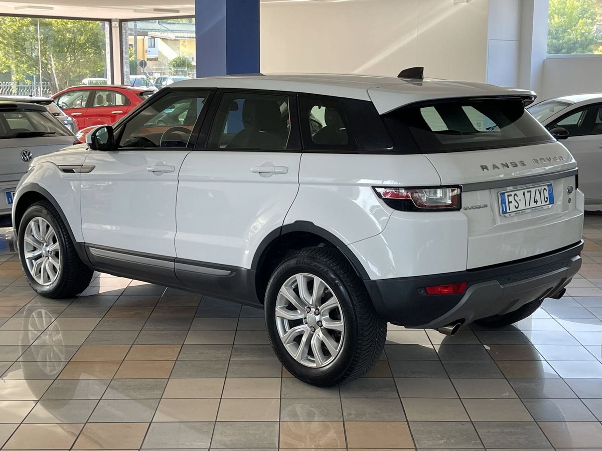 Land Rover Range Rover Evoque 2.0 TD4 150 CV 5p. SE (3)