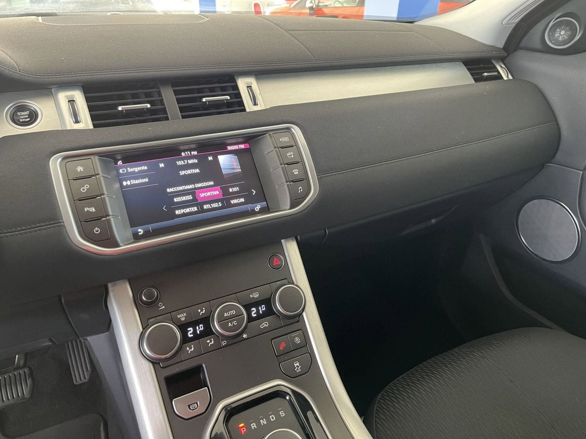 Land Rover Range Rover Evoque 2.0 TD4 150 CV 5p. SE (7)