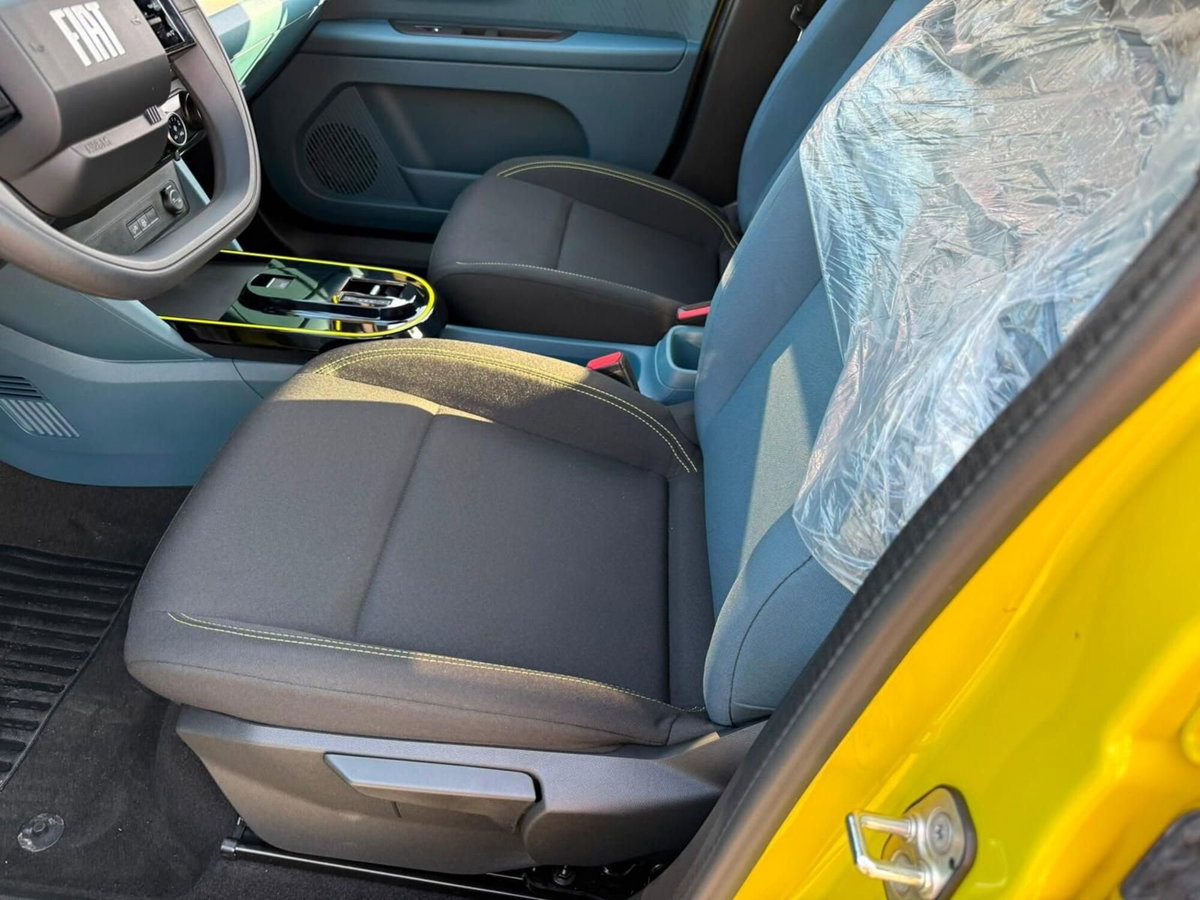 Fiat Grande Panda 1.2 hybrid Pop 110cv edct (9)