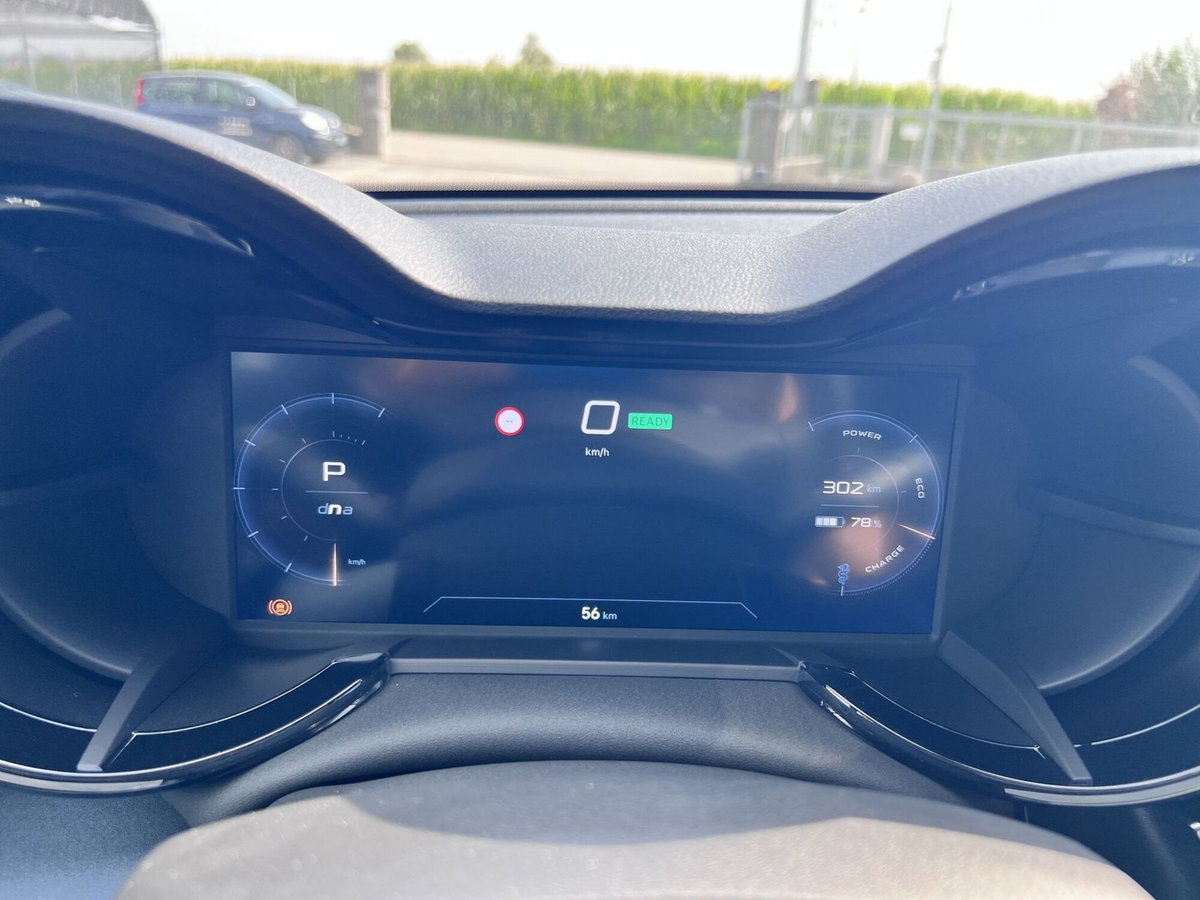 Alfa Romeo Junior elettrica Speciale 156cv (15)