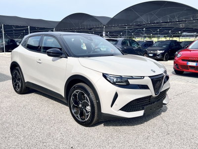 Alfa Romeo Junior elettrica Speciale 156cv (2)