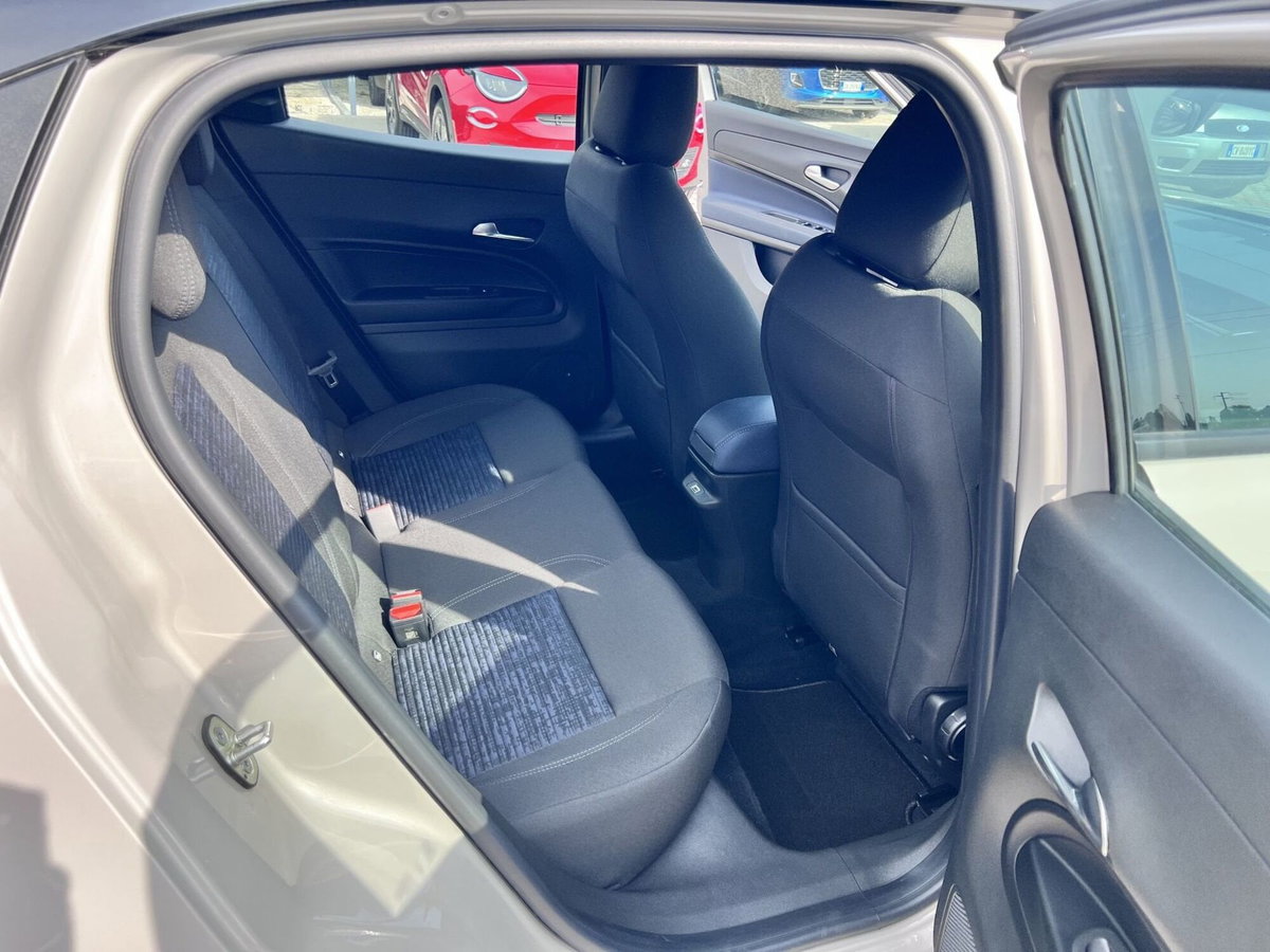 Alfa Romeo Junior elettrica Speciale 156cv (7)