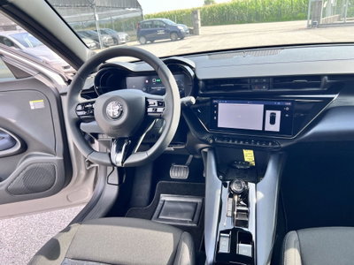 Alfa Romeo Junior elettrica Speciale 156cv (8)
