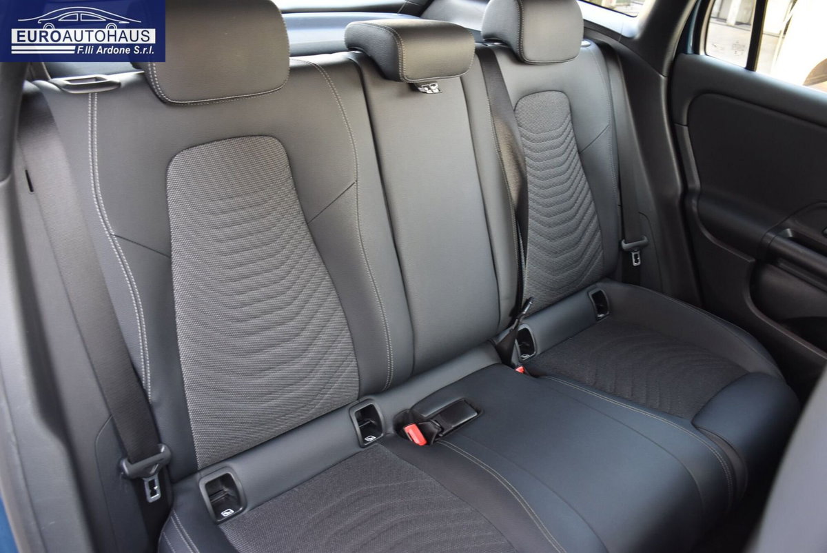 Mercedes-Benz GLA SUV 200 d Business Extra auto (17)
