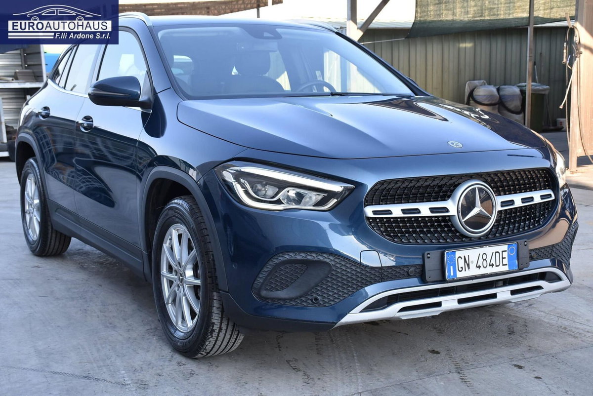 Mercedes-Benz GLA SUV 200 d Business Extra auto (3)